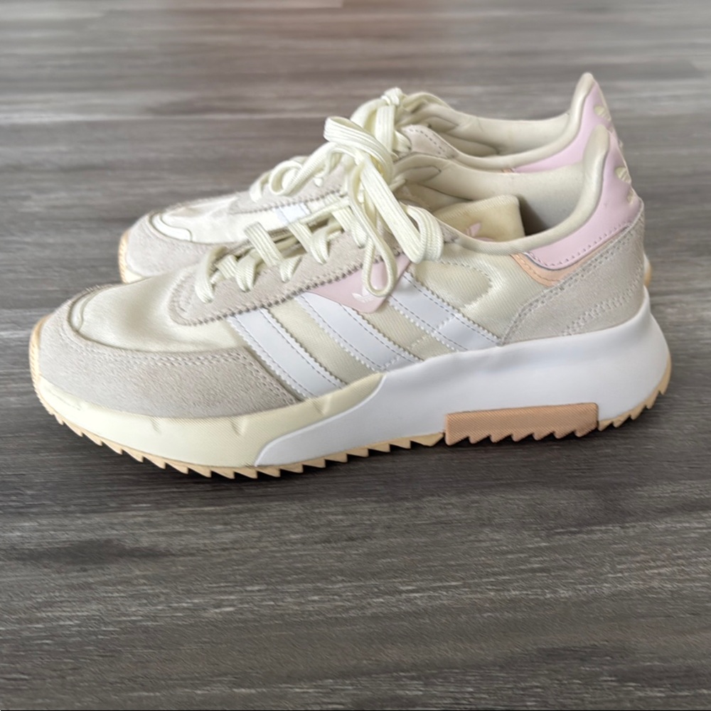 Adidas Women's Beige Sneakers